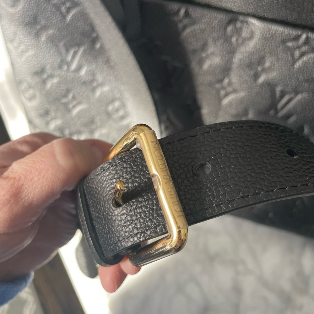 Louis Vuitton Black Maida Hobo - Picture 6 of 17